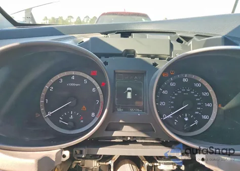 2017 Hyundai Santa Fe Sport z USA, uszkodzony, nr VIN 5XYZU3LB4HG415192